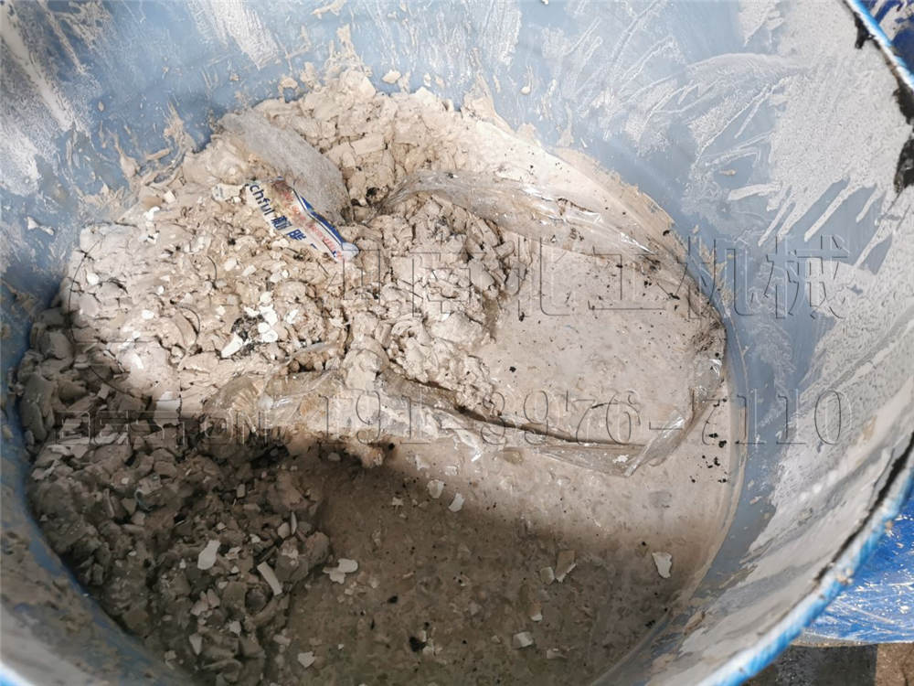 <a href=http://www.37777777.com/solution/lianyou/weifei/31.html target=_blank class=infotextkey>油泥處理設(shè)備</a>